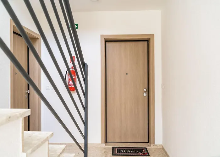 Zoric * דוברובניק